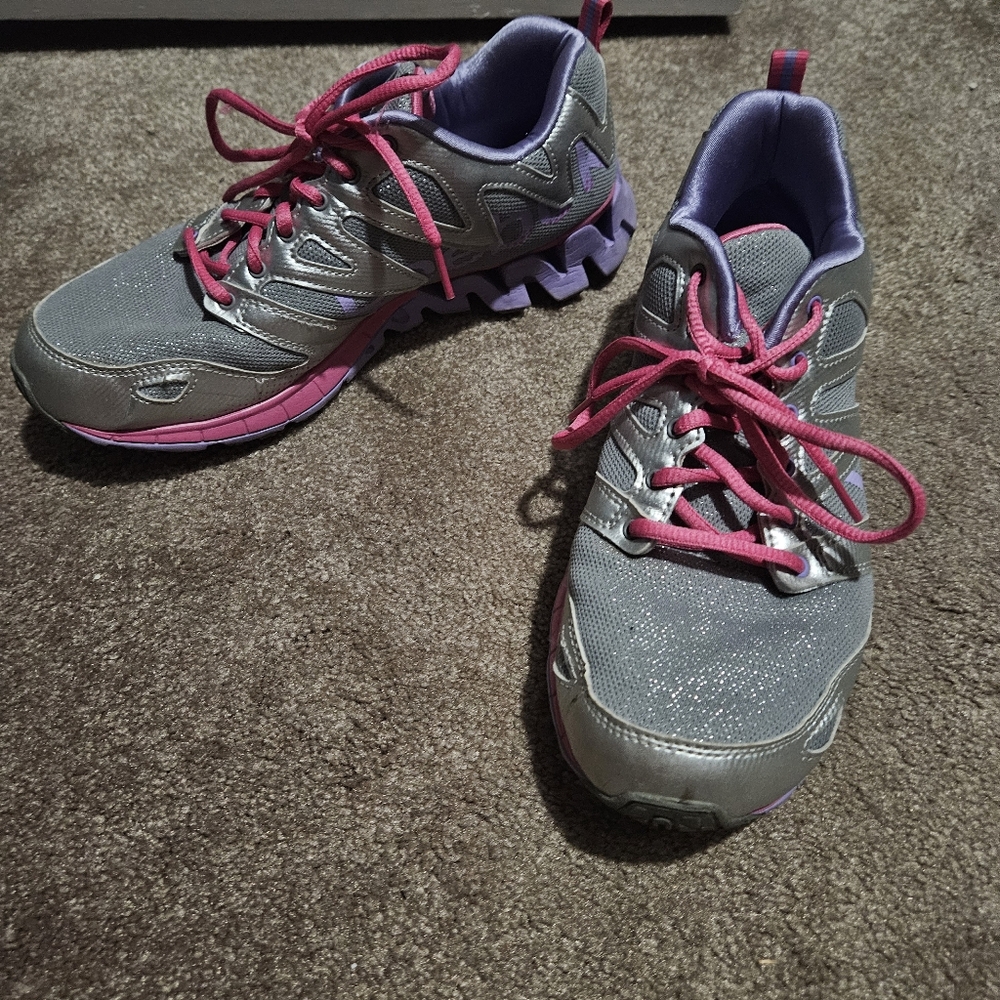 Women's Reebok shoes